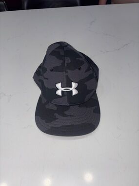 Under Armour Gray and Black Camo Logo Hat